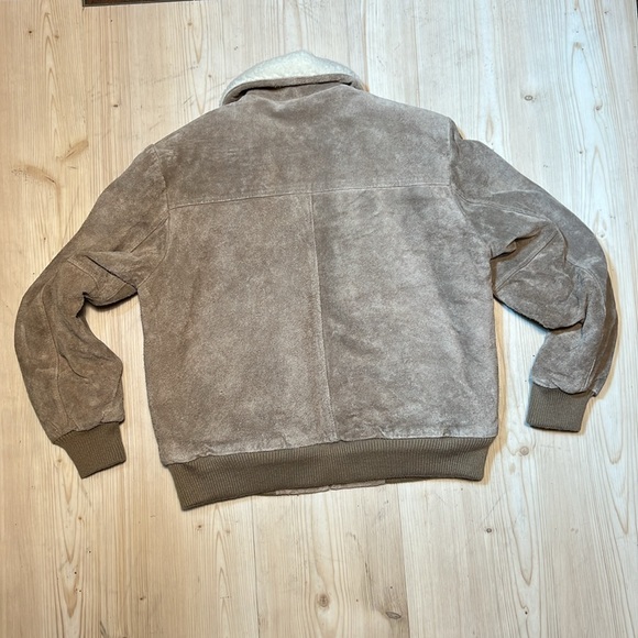 Michael Charles Vintage Suede Bomber Jacket - Picture 3 of 16